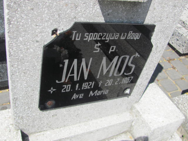 Jan Moś 1921 Wieruszów podzamcze - Grobonet - Wyszukiwarka osób pochowanych